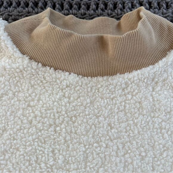 Fabletics Malia Polar Fleece Cream Mocha Tan Crew Crop Top Sweater Size 1X - Picture 8 of 16